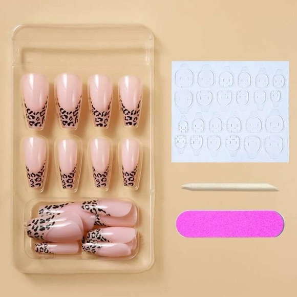 NIB 27 pcs Leopard Coffin Fake Nail Set & 1pc Nail File & 1 sheet Tape - Picture 4 of 5